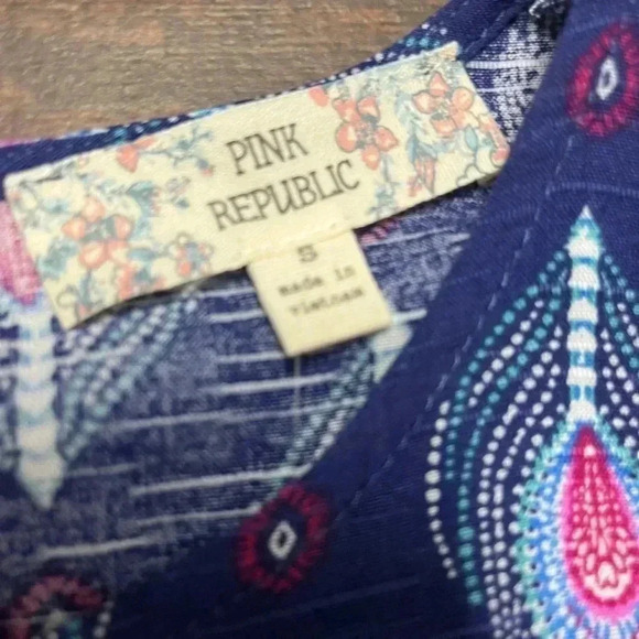 Pink Republic Top sz small - Picture 5 of 10